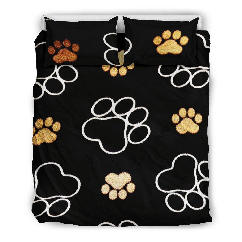 Paw Prints B On B Themed Bedding Set