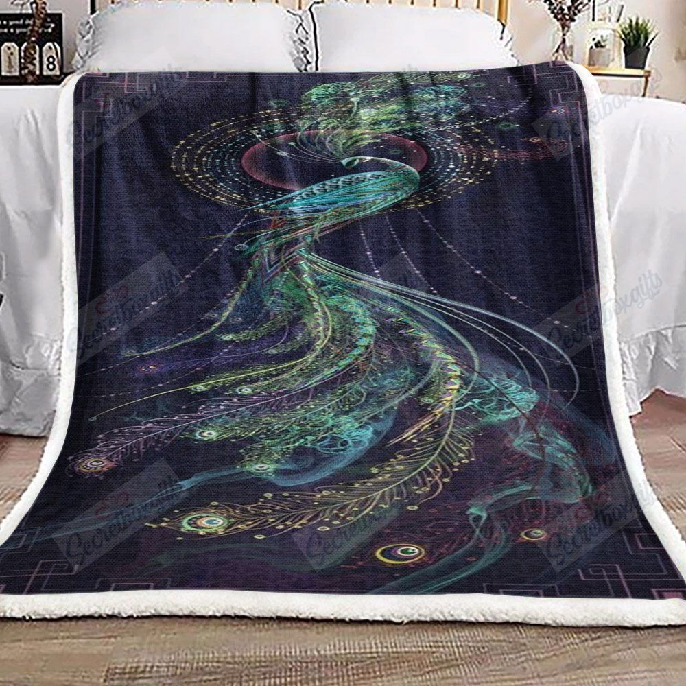 Peacock Beauty Fleece Blanket