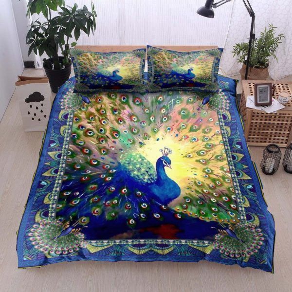 Peacock With Bright Feathers Bedding Set