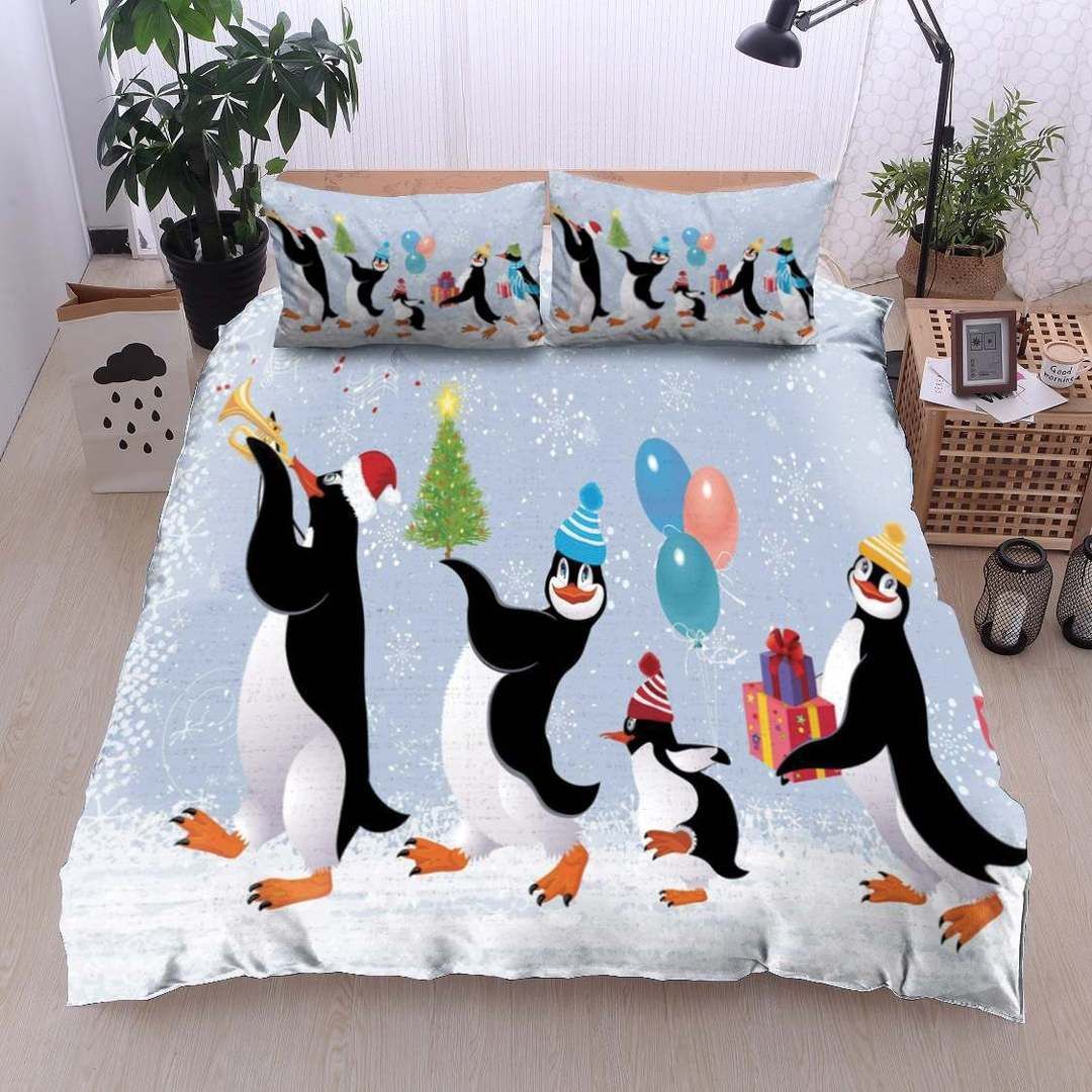 Penguin Christmas Sing Bedding Set