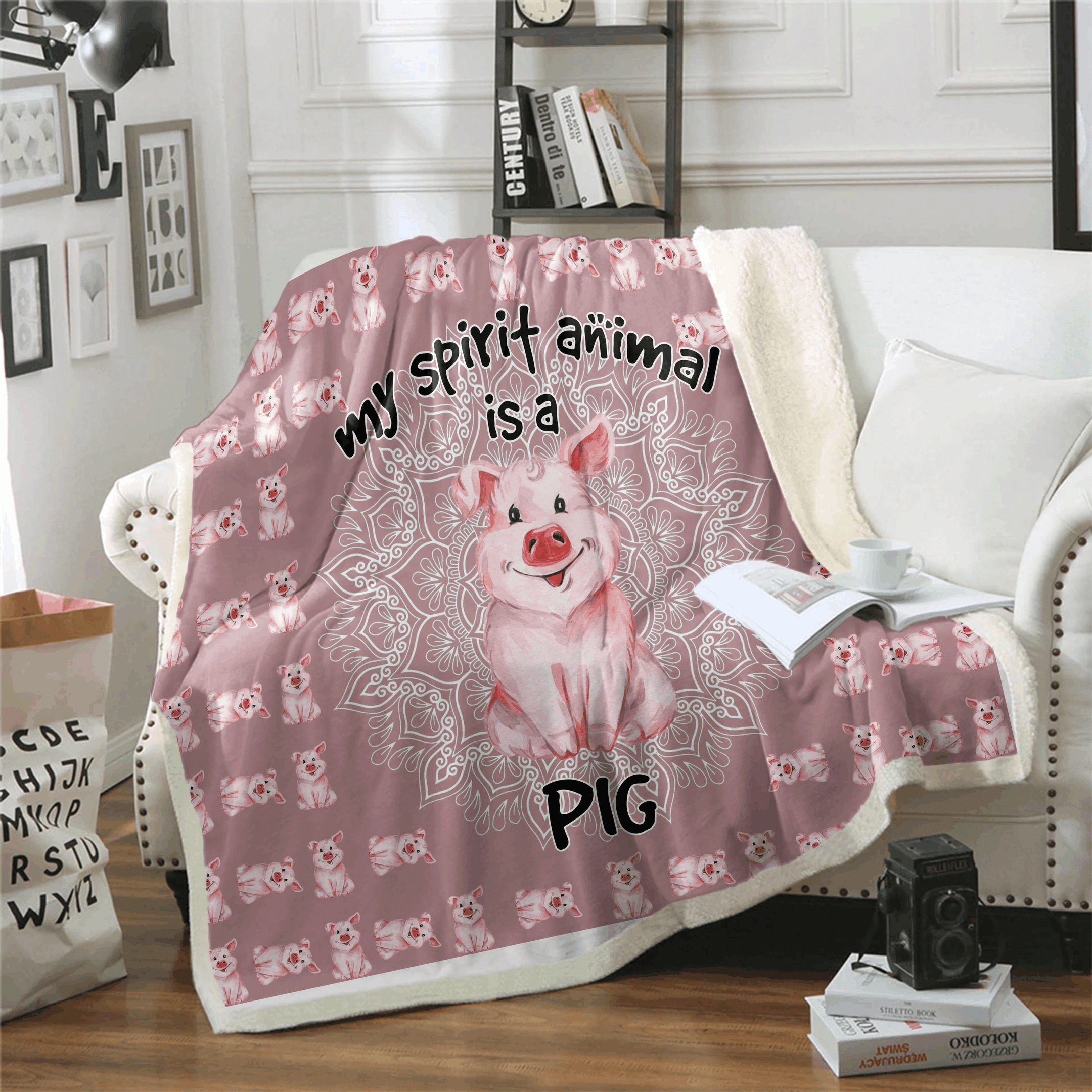 Pig Is My Spirit Animal B Sherpa Fleece Blanket