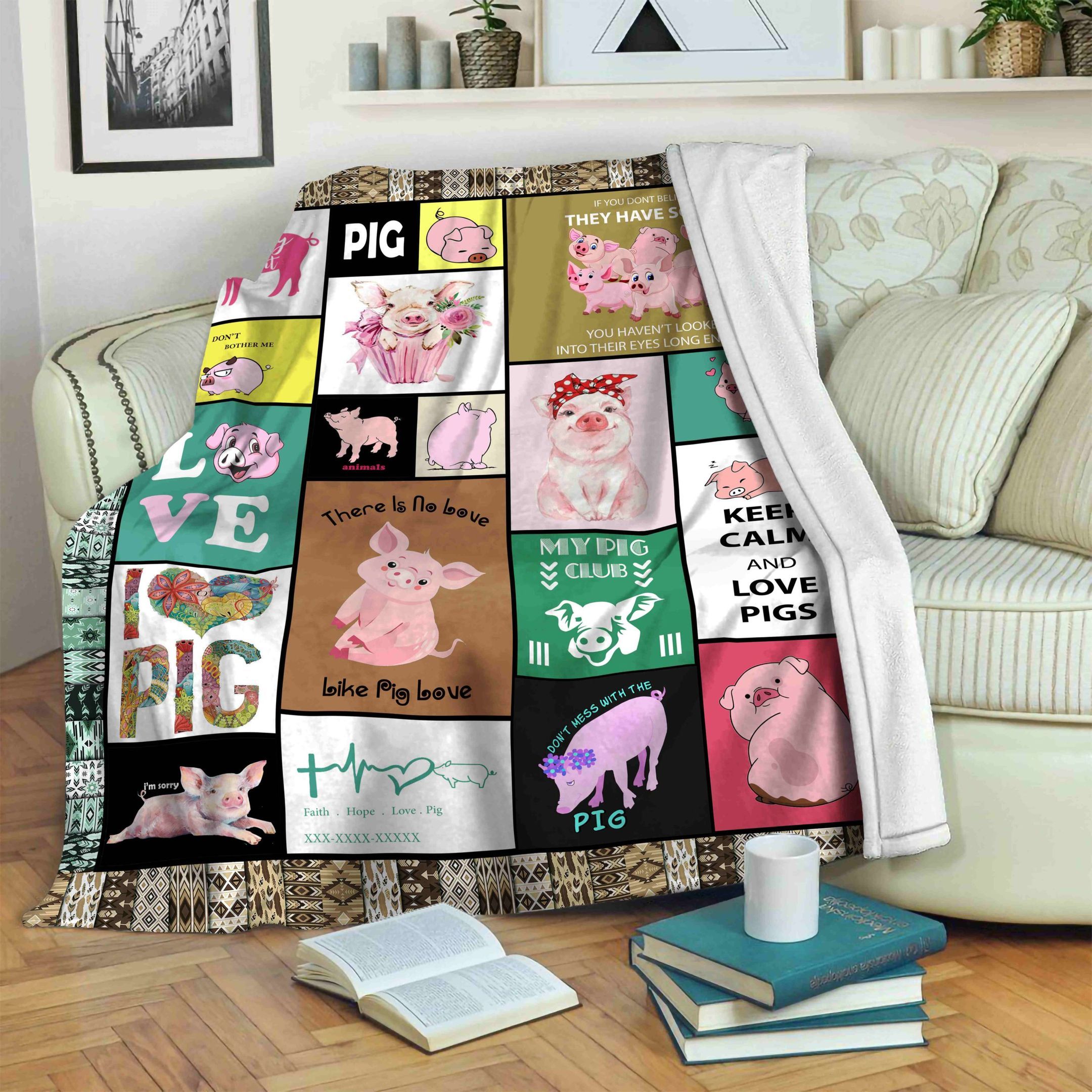 Pig Keep Calm And Love Pigs Sherpa Fleece Blanket