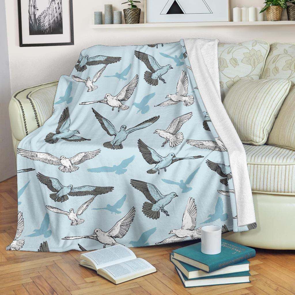 Pigeon Pattern Sherpa Fleece Blanket
