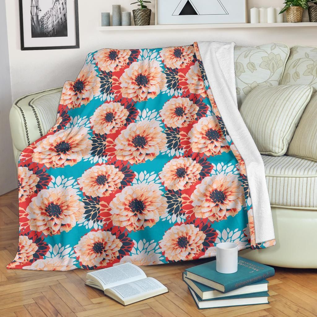 Pink Dahlia Blossom Pattern Print Design Fleece Blanket
