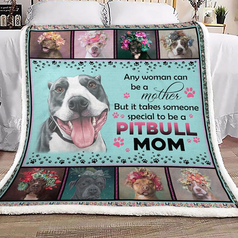 Pitbull Mom Sherpa Fleece Blanket