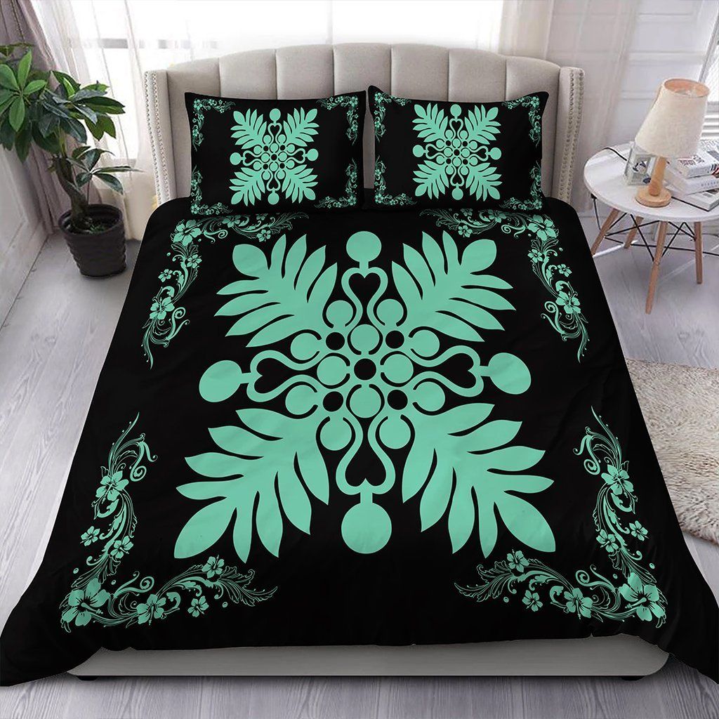Plant And Hibiscus Pattern Seafoarm Black Bedding Set