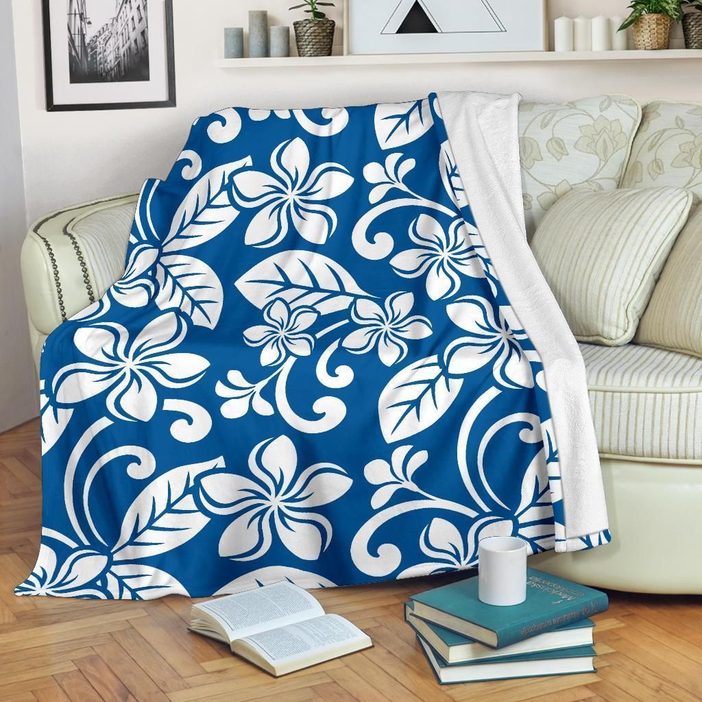 Plumeria Pattern Print Design Blue Fleece Blanket
