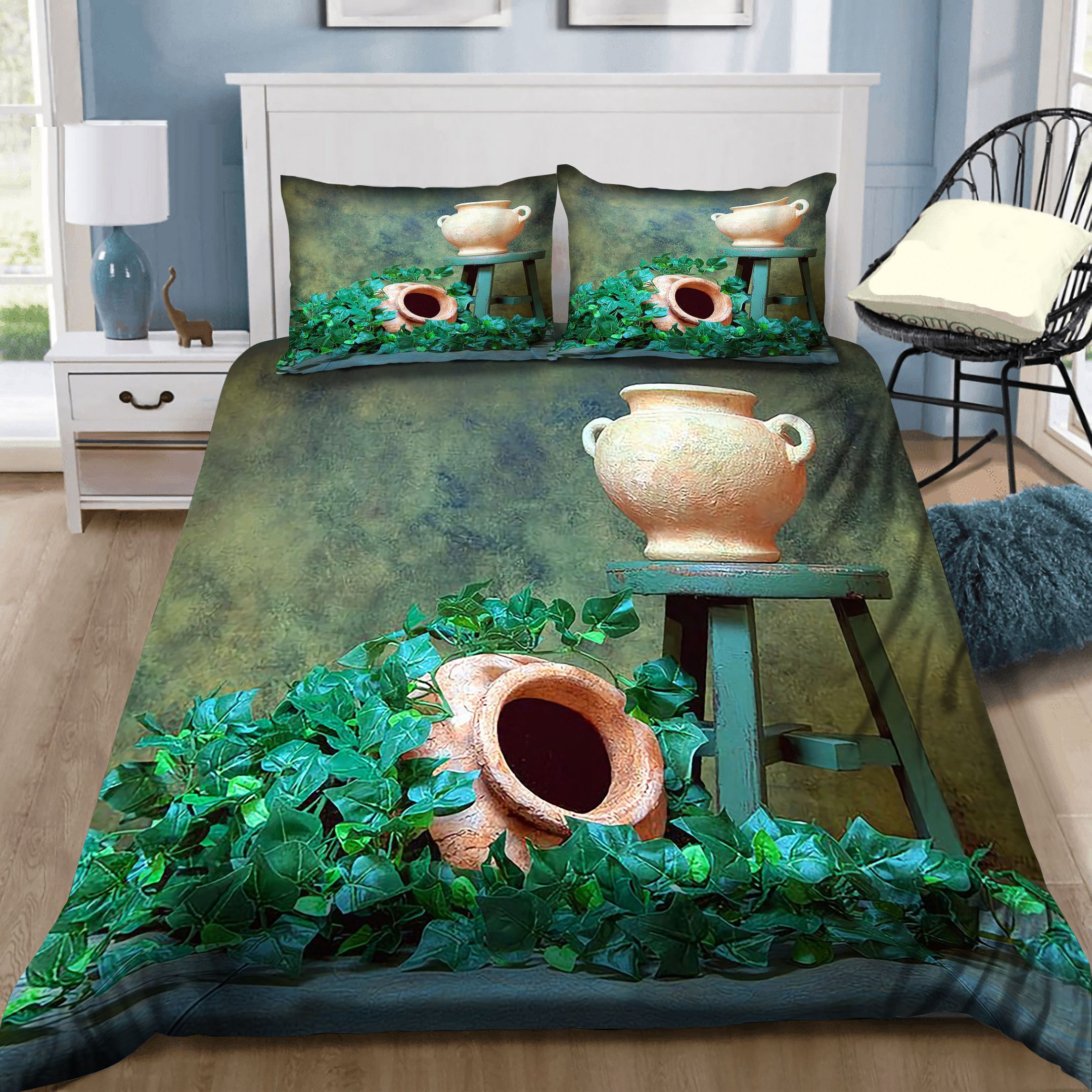 Pottery And Ivy Bedding Set