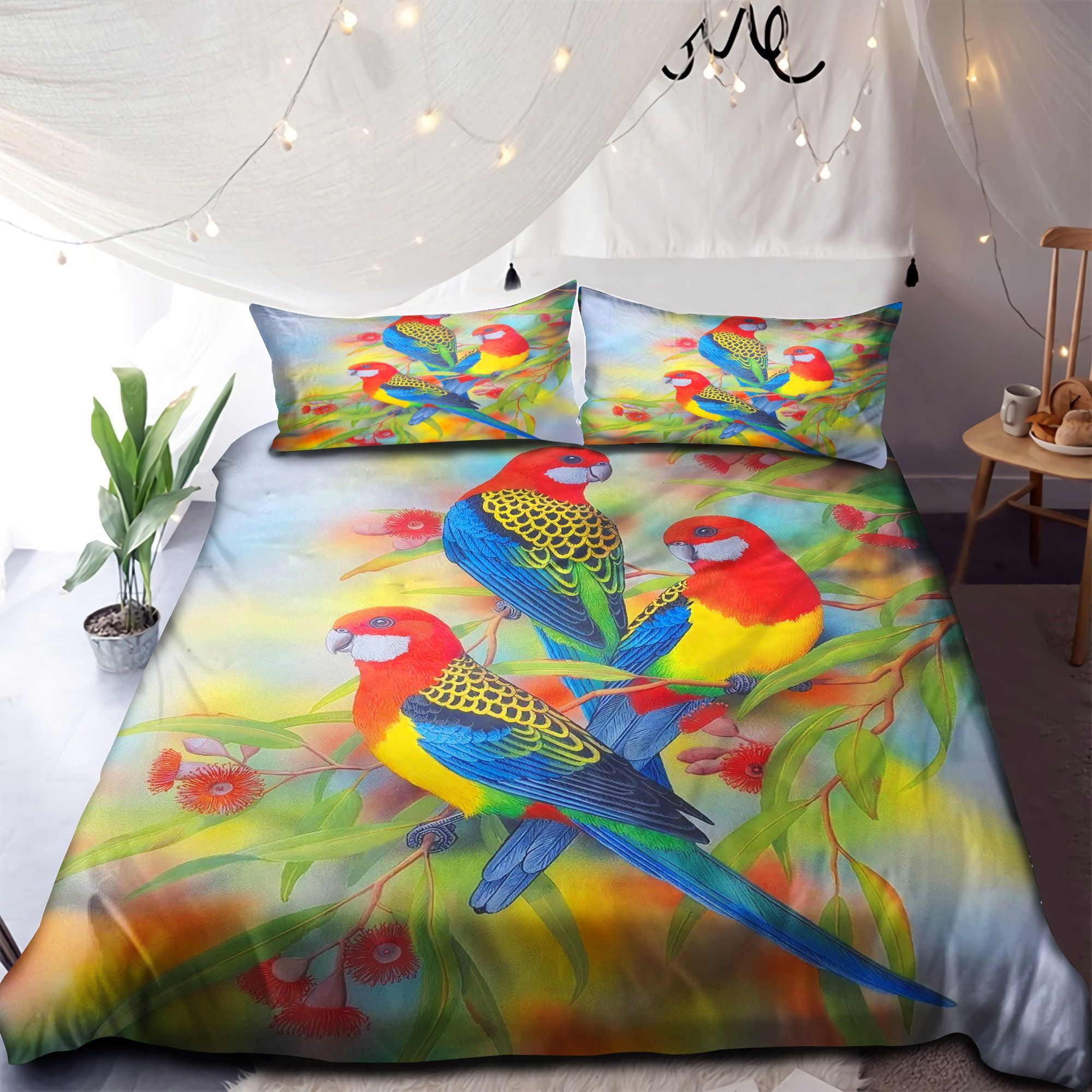 Pretty Parrots Bedding Set