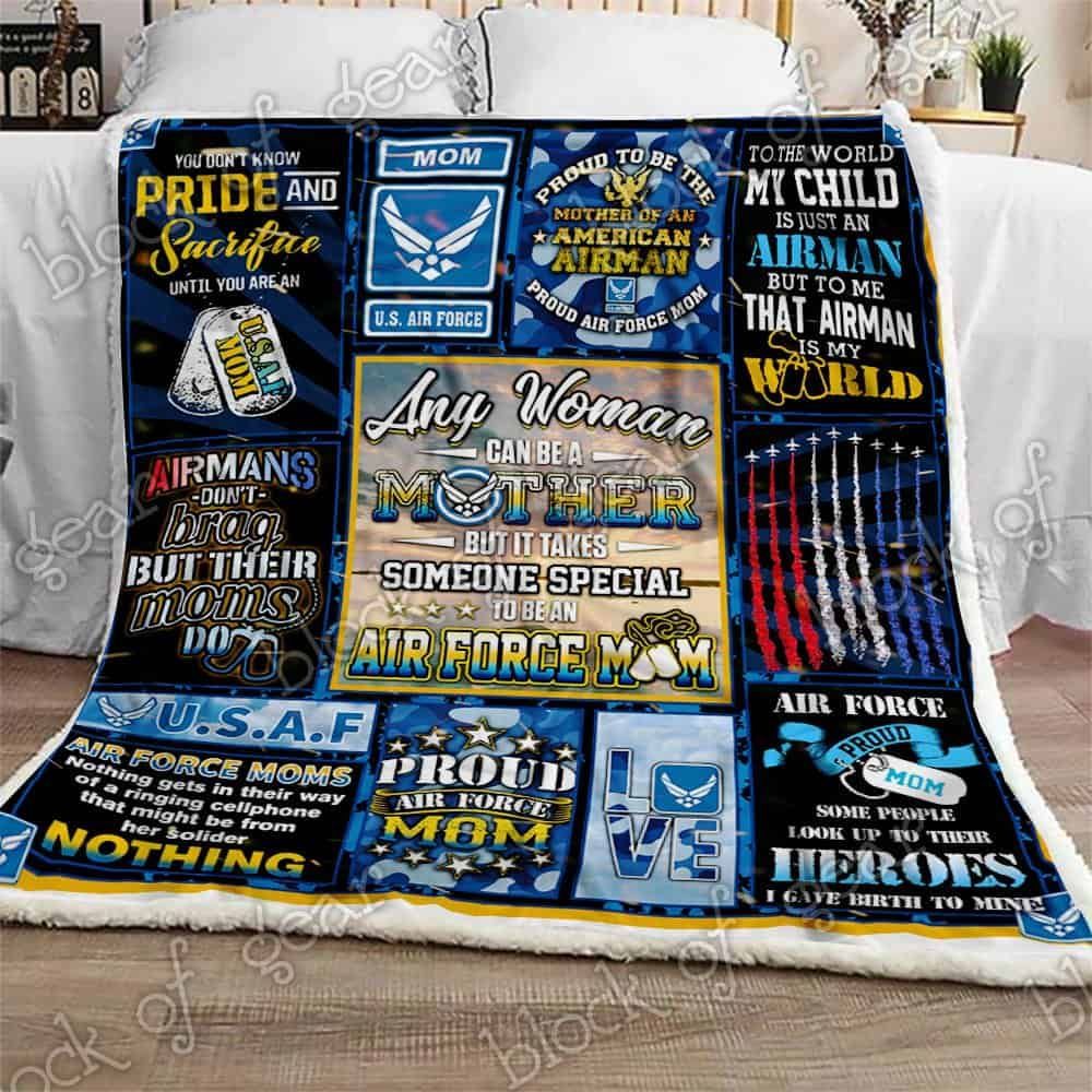 Proud Air Force Mom Fleece Blanket