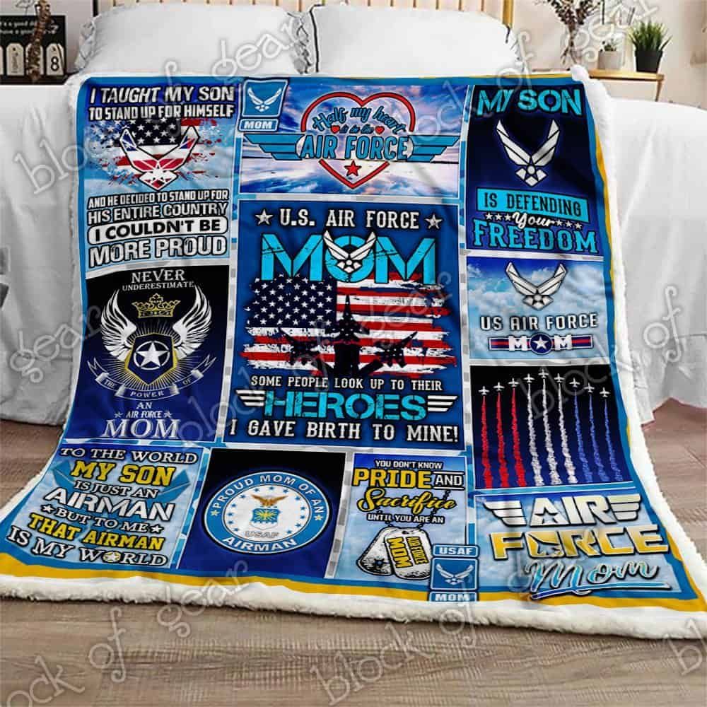 Proud Air Force Mom Fleece Blanket