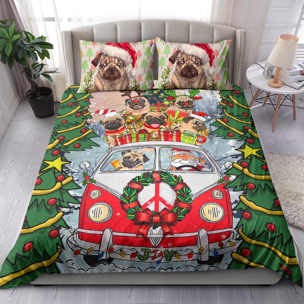Pug Christmas Is Coming Bedding Set