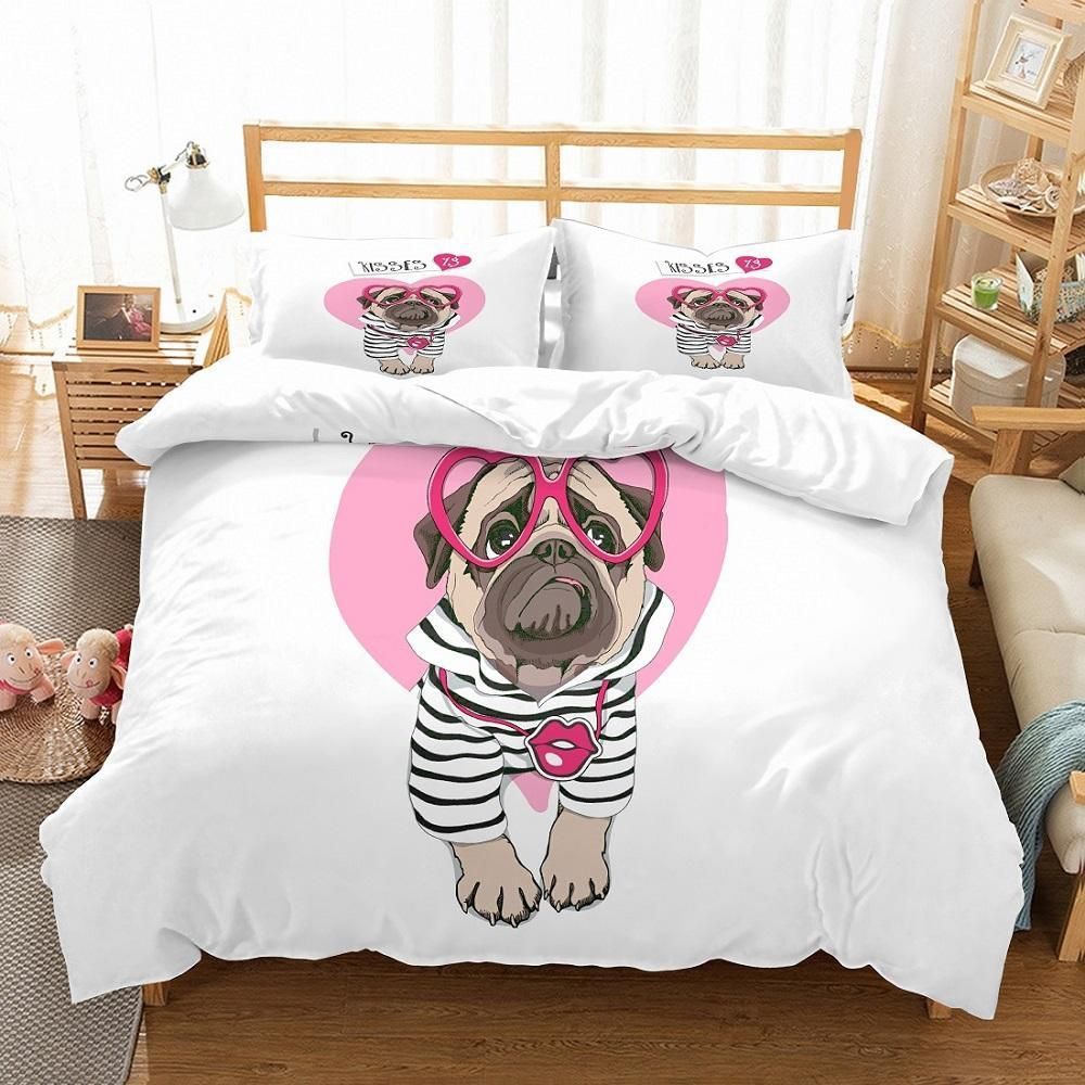 Pug Kisses Bedding Set