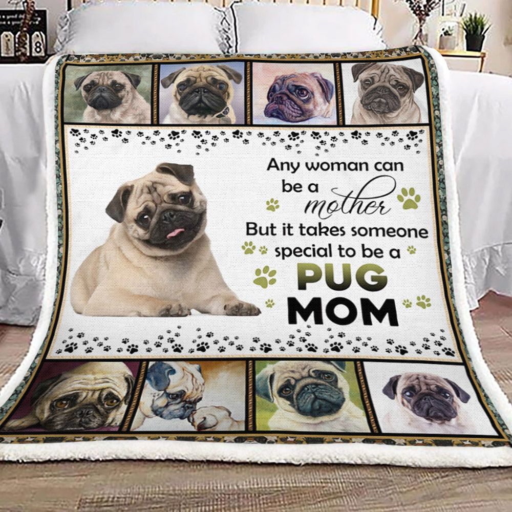 Pug Mom Sherpa Fleece Blanket