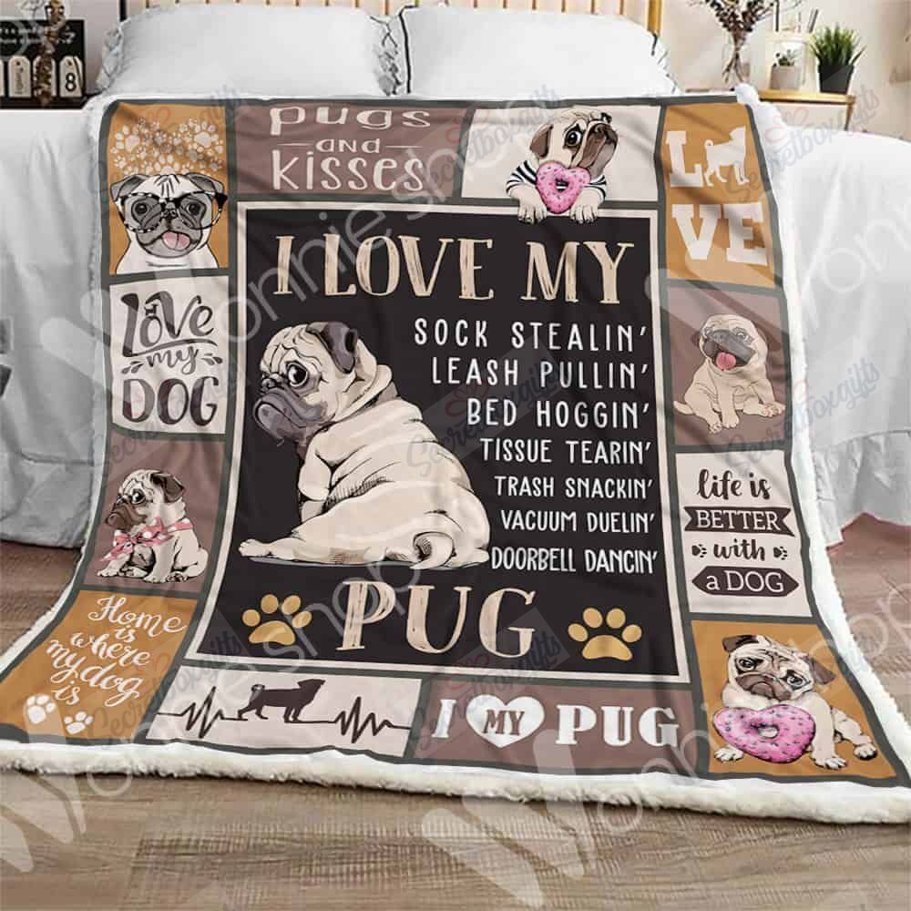 Pugs And Kisses Fleece Blanket