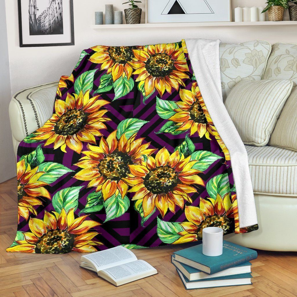 Purple Trippy Sunflower Sherpa Fleece Blanket