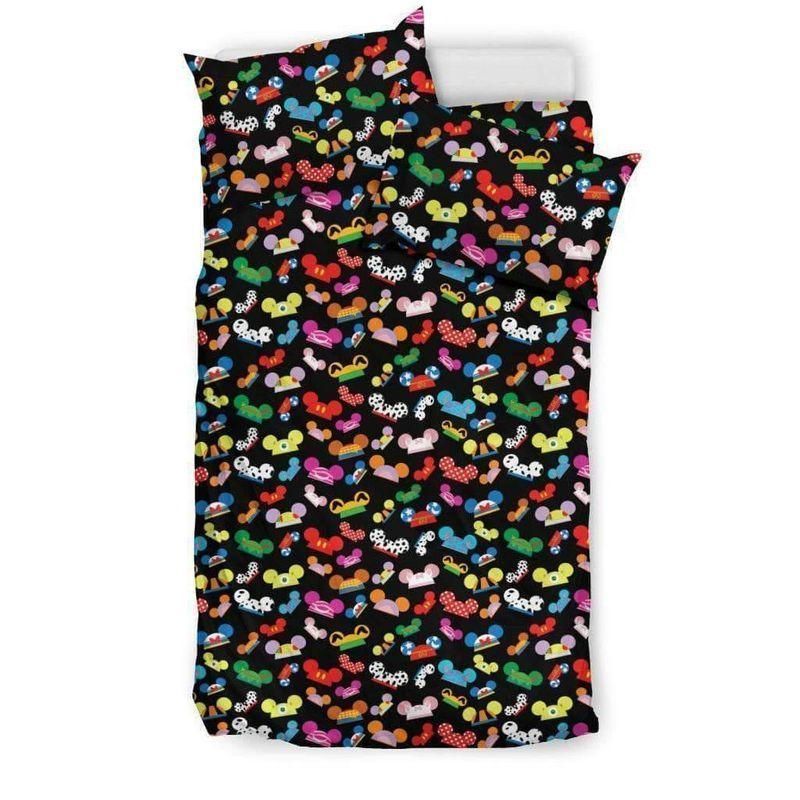 Q Hats  Black Bedding Set