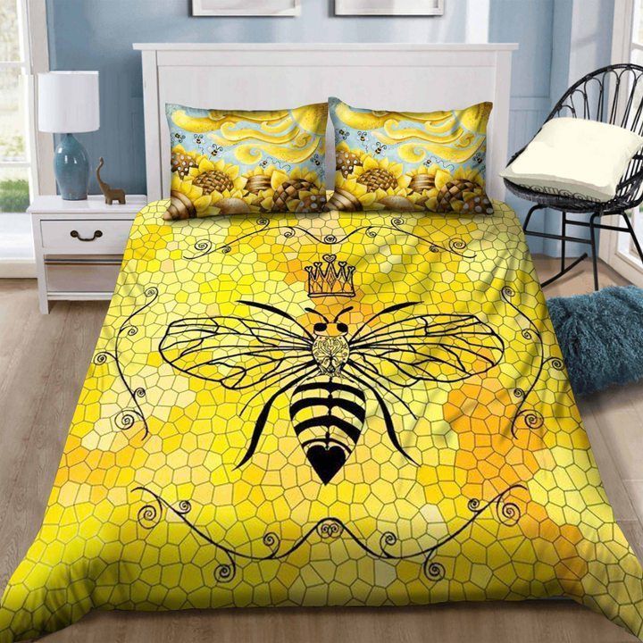 Queen Bee Bedding Set