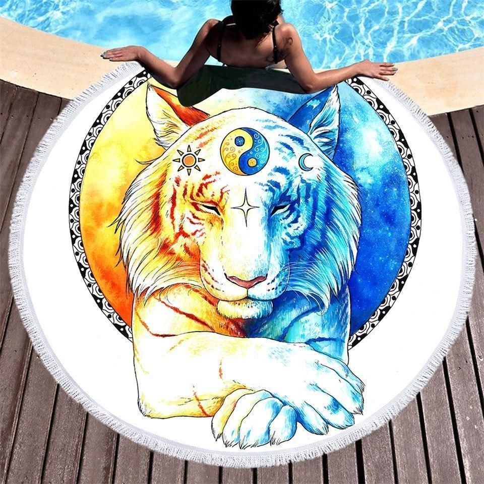Queen Of The Tao Fun Printed Round Beach Towel