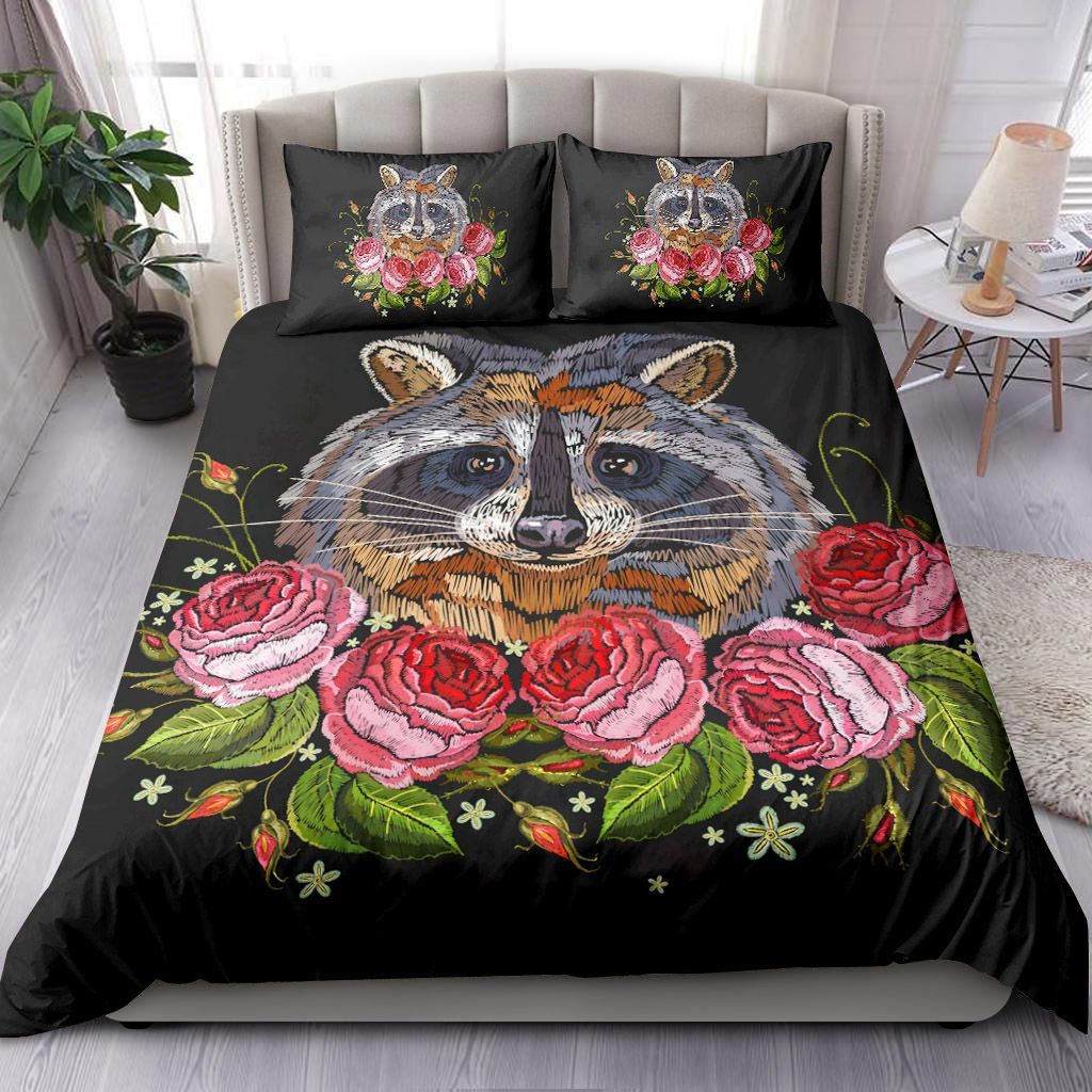Raccoon Head And Roses Embroidery Bedding Set