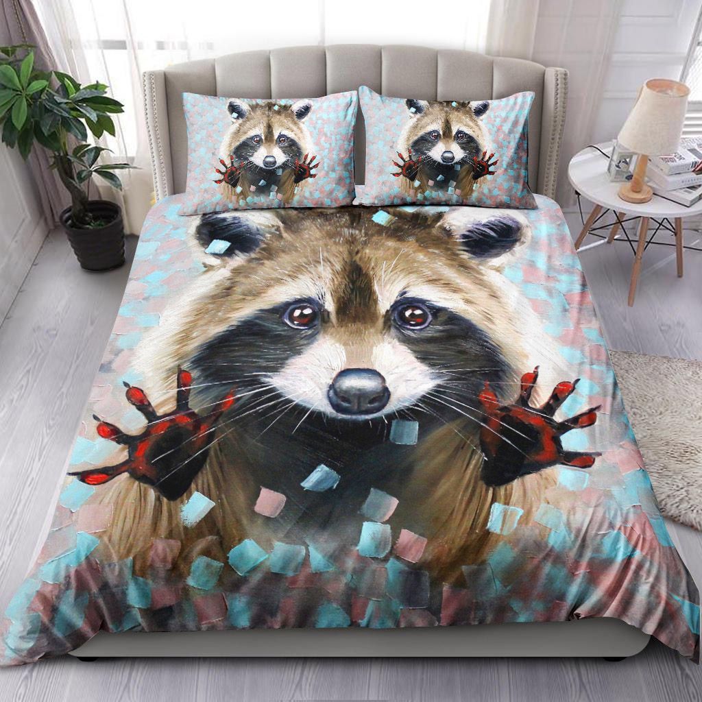 Raccoon Stuck Out Its Paws And Asks For Food Bedding Set