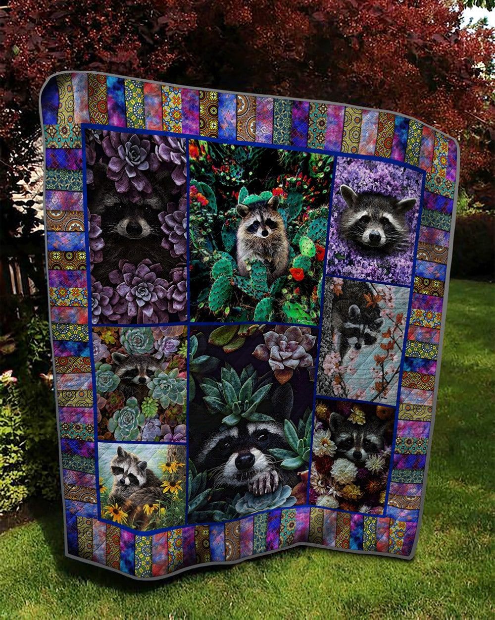 Raccoon The Post Quilt Blanket DHC3112870TD