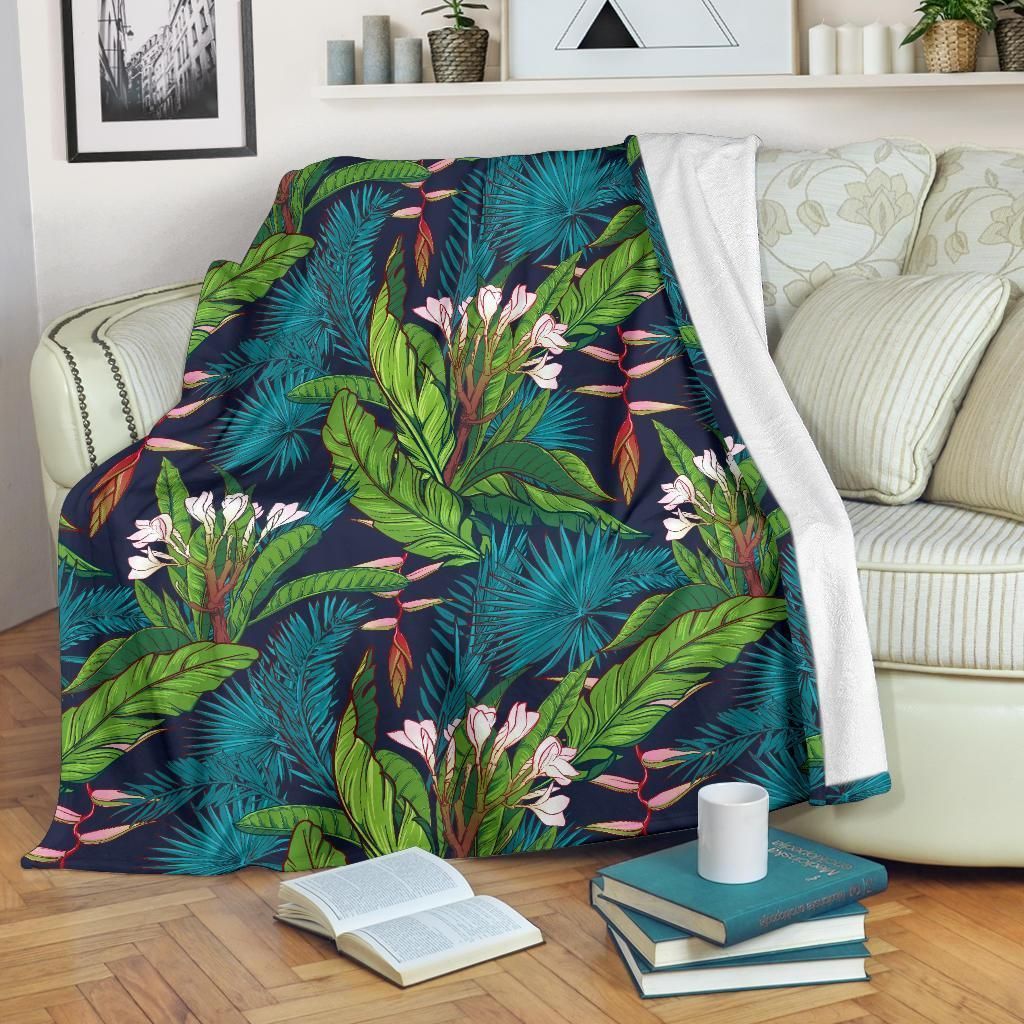 Rainforest Leaves Pattern Print Design Fleece Blanket