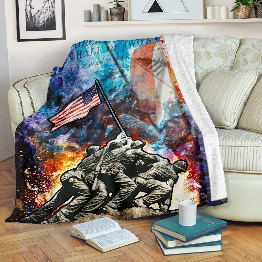 Raising The Flag On Iwo Jima Ww2 Veteran Gift Fleece Blanket
