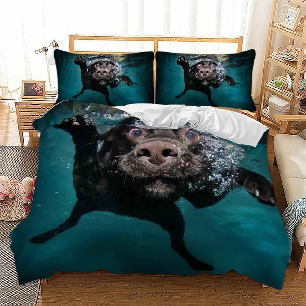 Rat Swimming In Water Printed Bedding Set