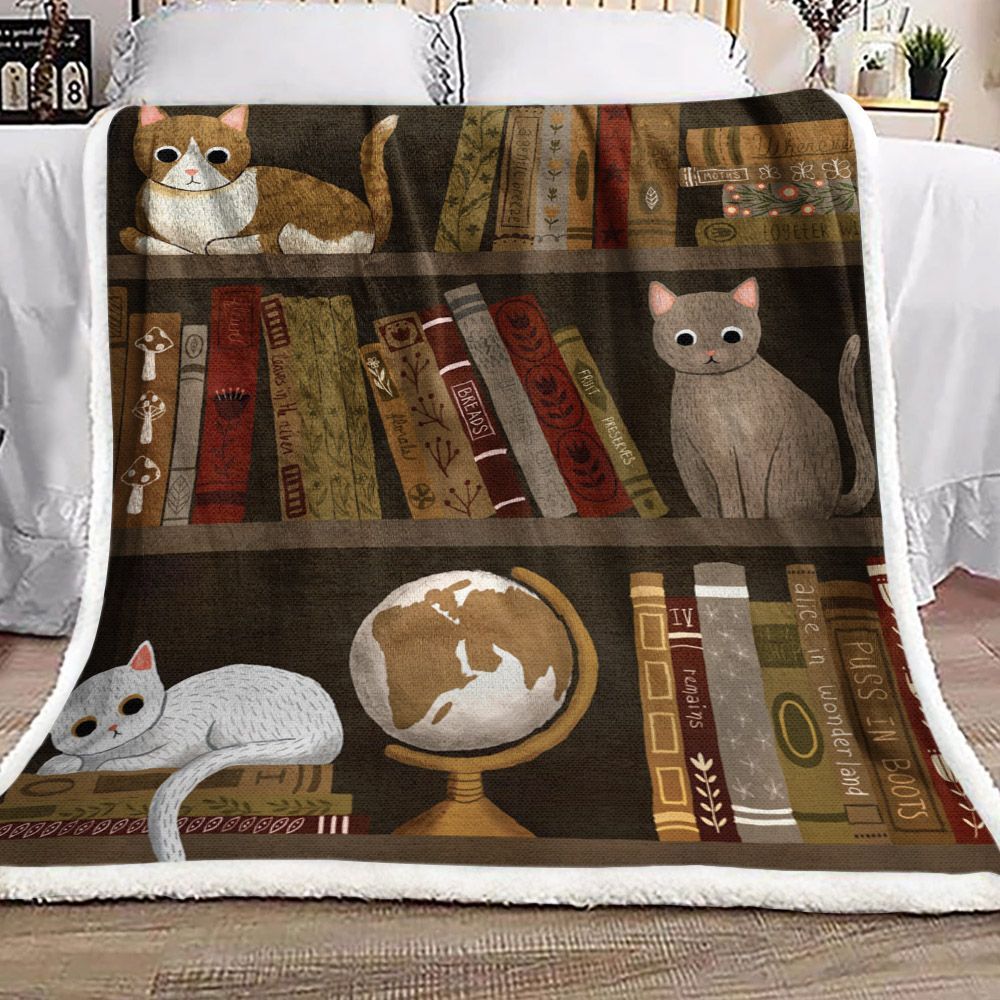 Reading Book And Cat Sherpa Fleece Blanket