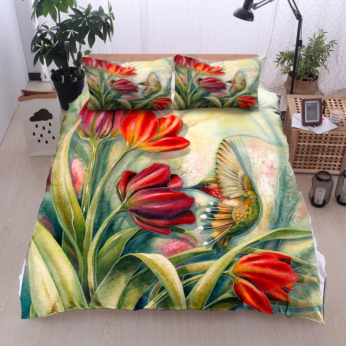 Red Flowers And A Hummingbird Bedding Set