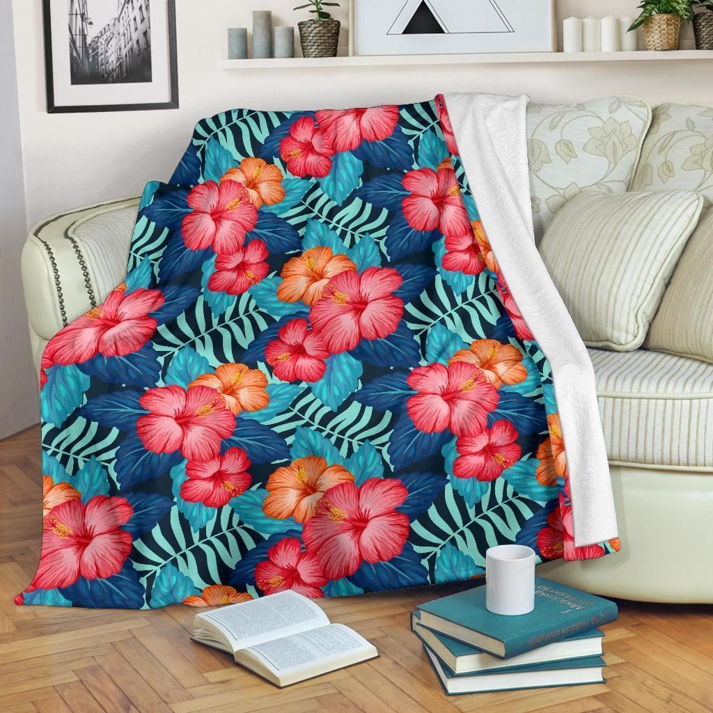 Red Hibiscus Pattern Print Design Soft Fleece Blanket