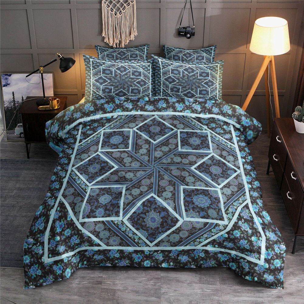 Regency Medallion Bedding Set