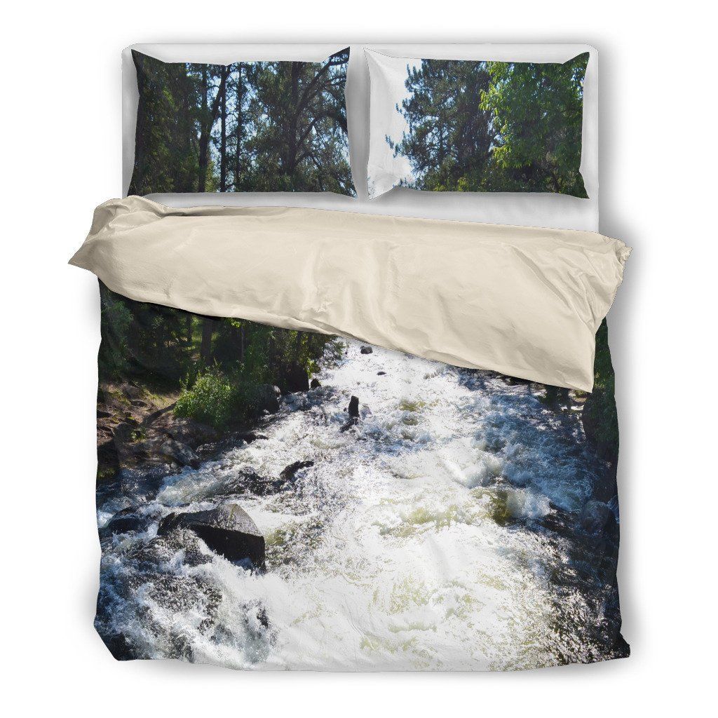 Relaxing Rapids Beige Themed Bedding Set