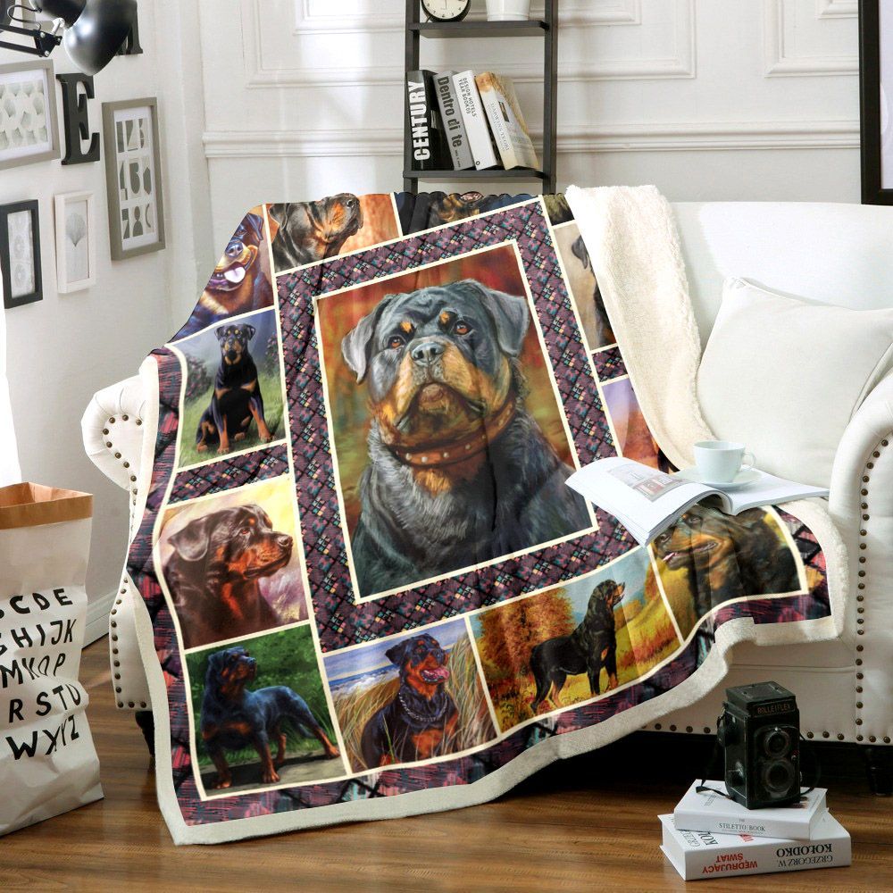 Rottweiler Dog Sherpa Fleece Blanket