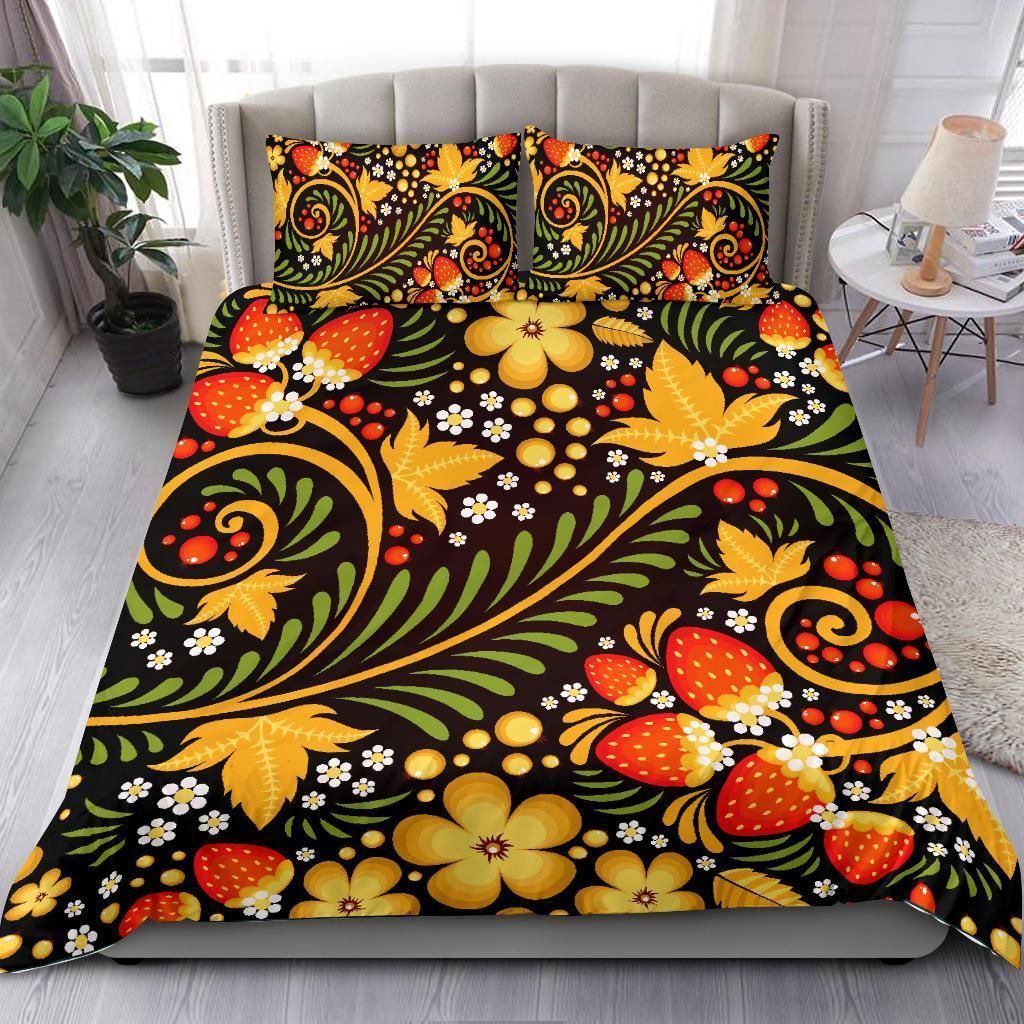 Russian Khokhloma Royalty Strawberries Bedding Set