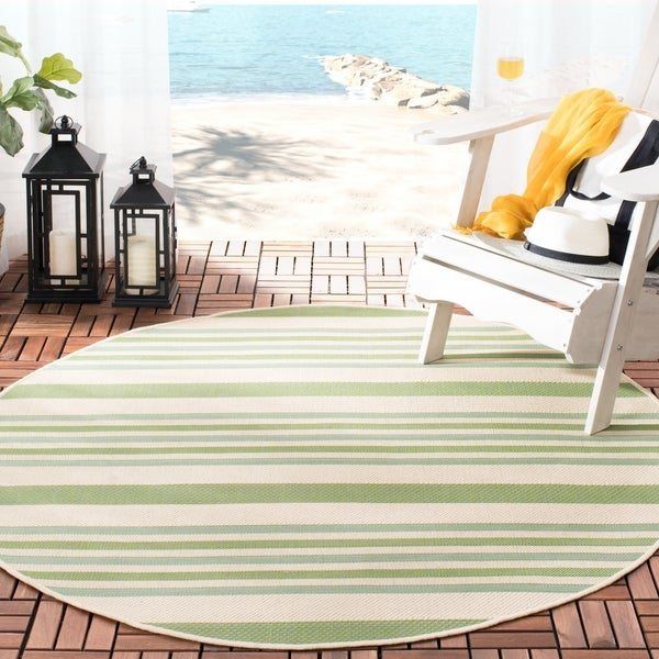 Safavieh Courtyard Nancie Round Carpet