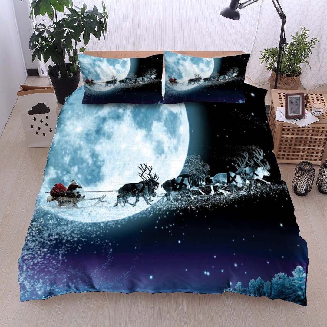 Santa Reindeers Bedding Set
