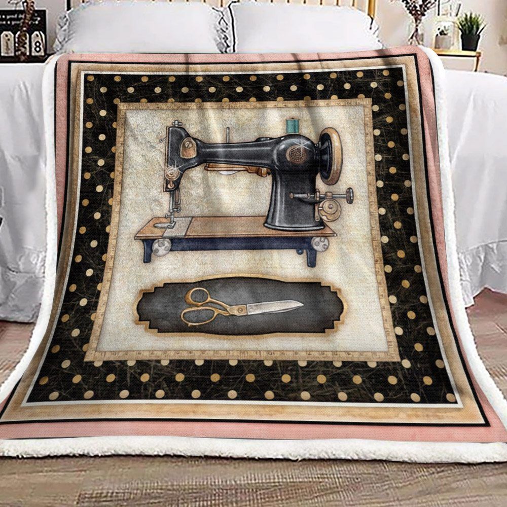 Sewing Sherpa Fleece Blanket