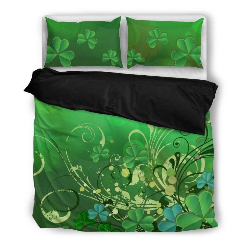 Shamrock The Luck Garden Shamrock St. Patrick’s Day Bedding Set