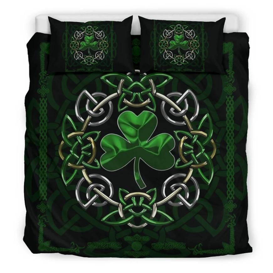 Shamrock With Celtic Knot Pattern Shamrock St. Patrick’s Day Bedding Set