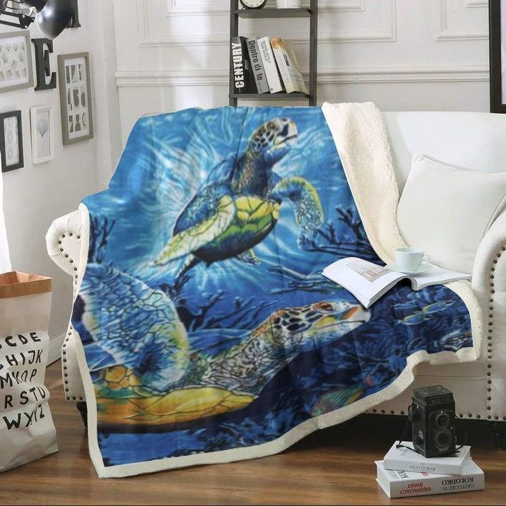 Signature Sea Turtles Sherpa Fleece Blanket