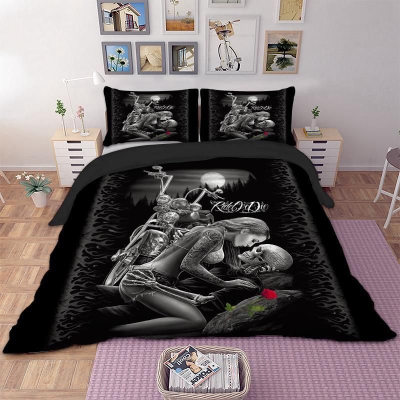 Skull Beauty Kiss Bedding Set