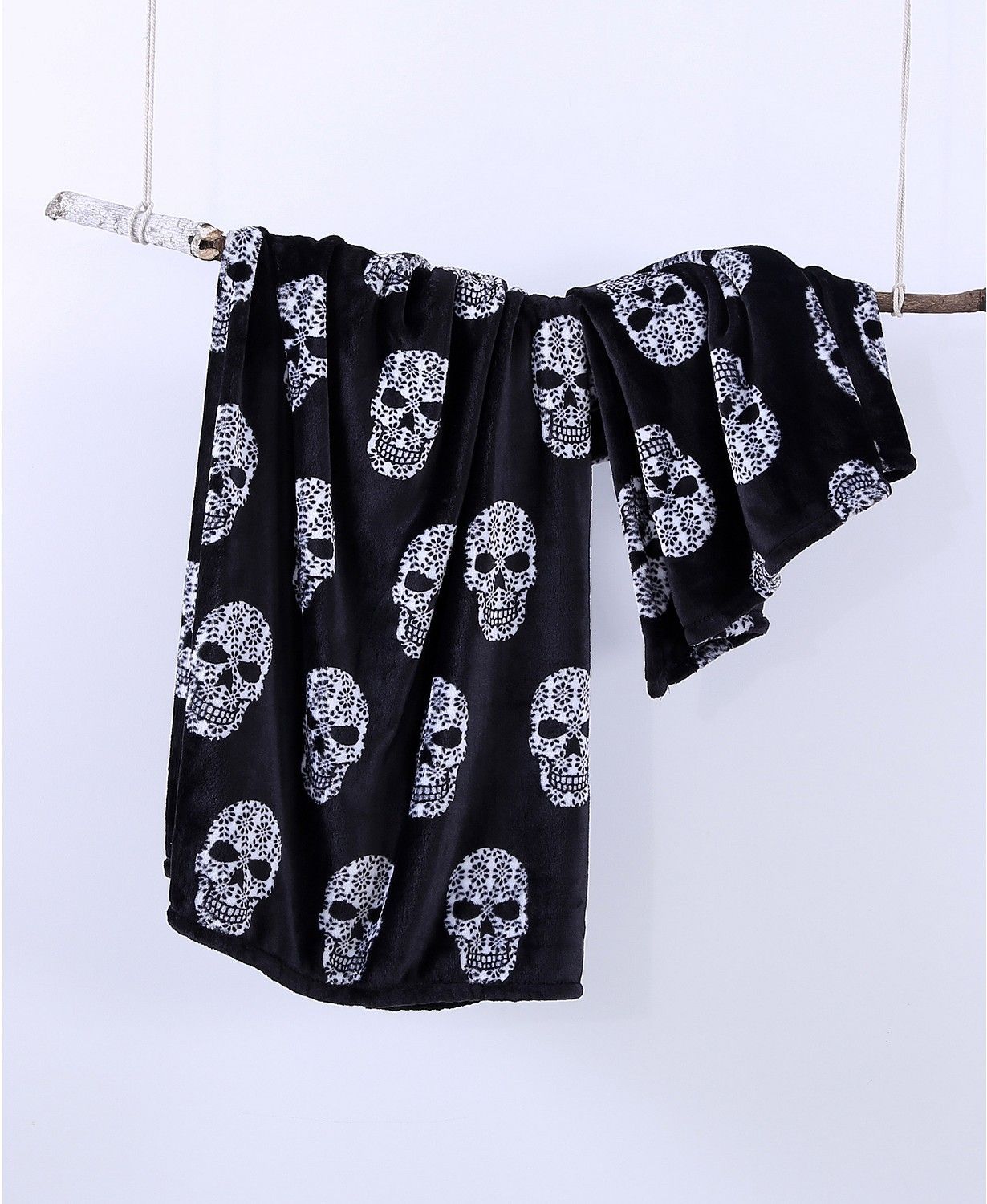 Skull Sherpa Fleece Blanket
