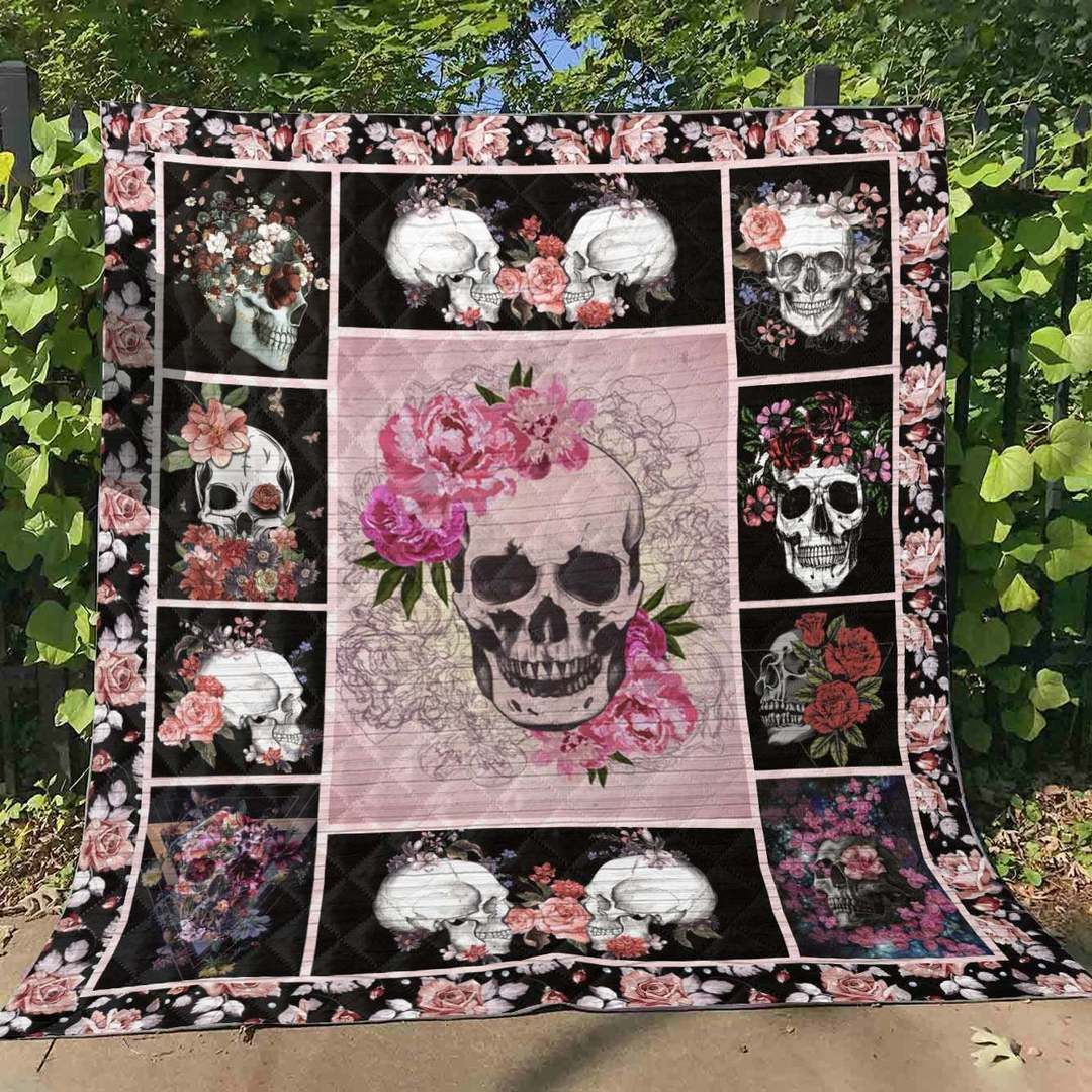 Skull LI090704A TBG Quilt Blanket