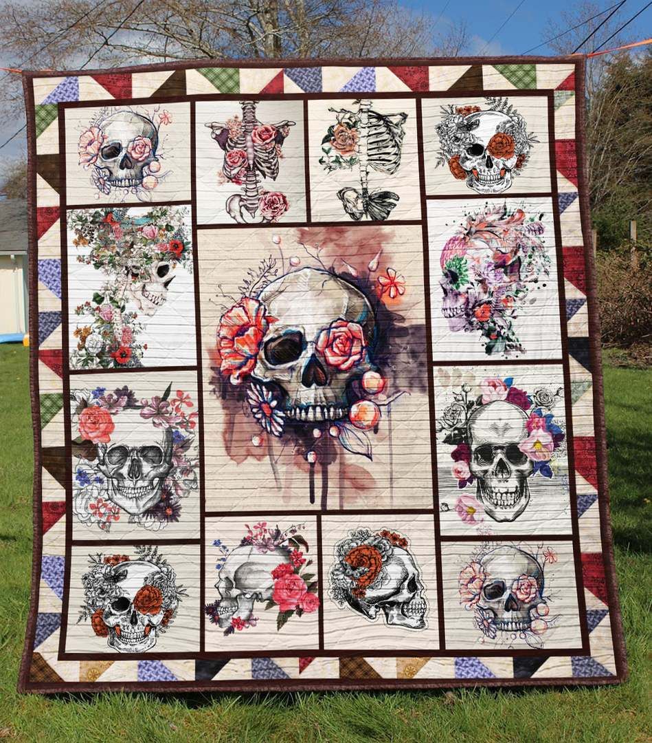 Skull TU120711A Quilt Blanket