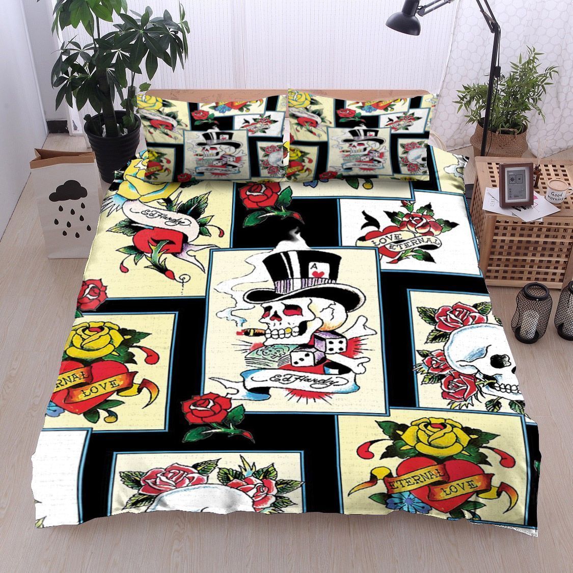 Skull With Roes Bedding Set