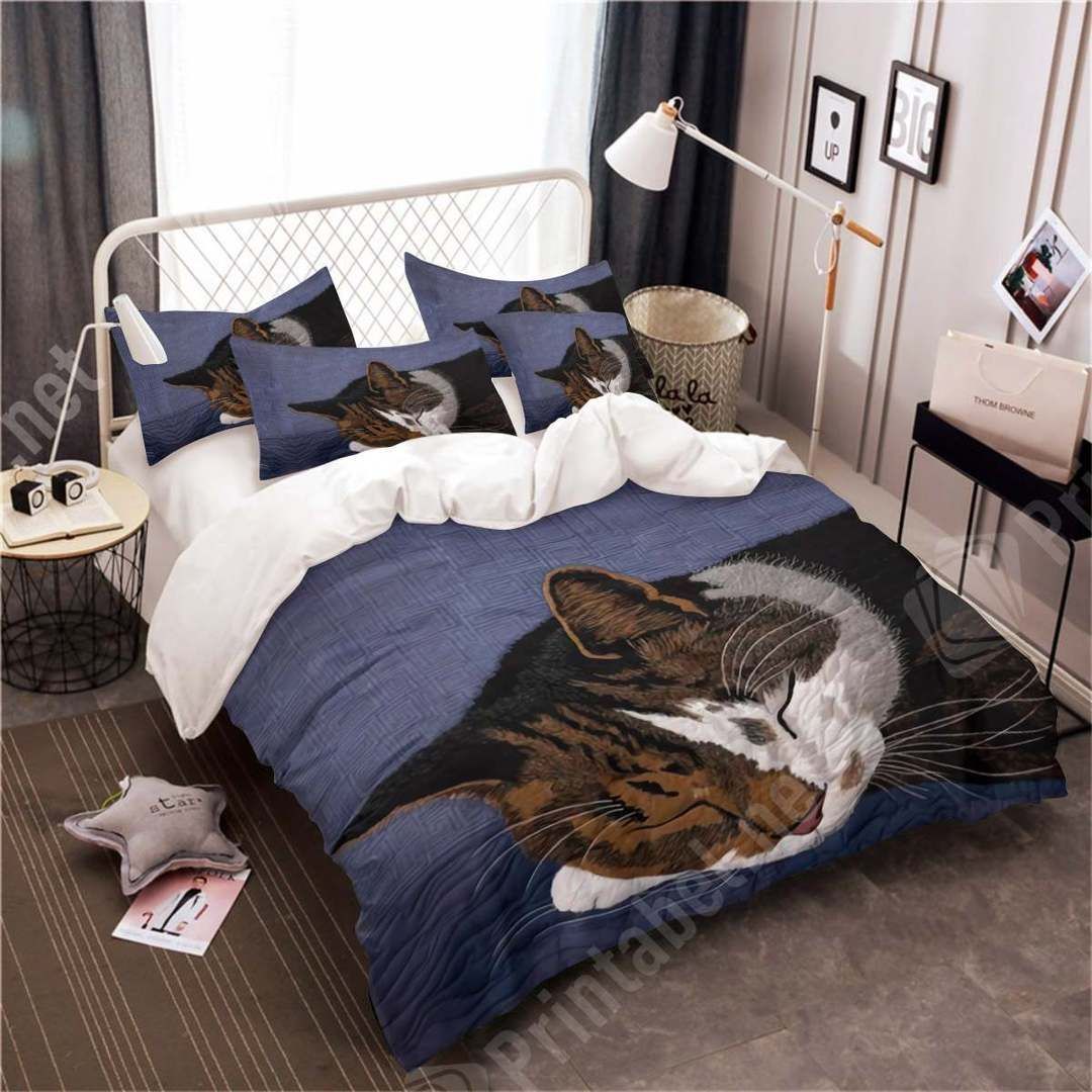 Sleeping Cat Bedding Set