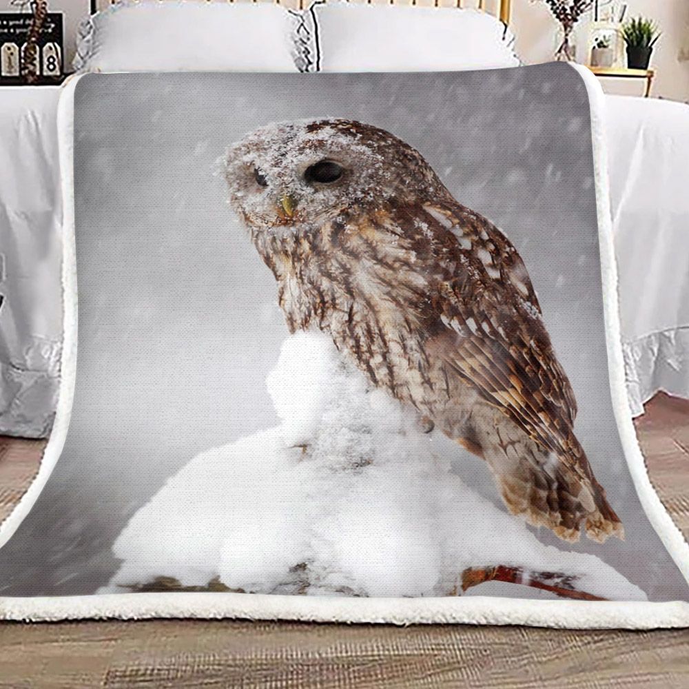 Snow Owl Sherpa Fleece Blanket