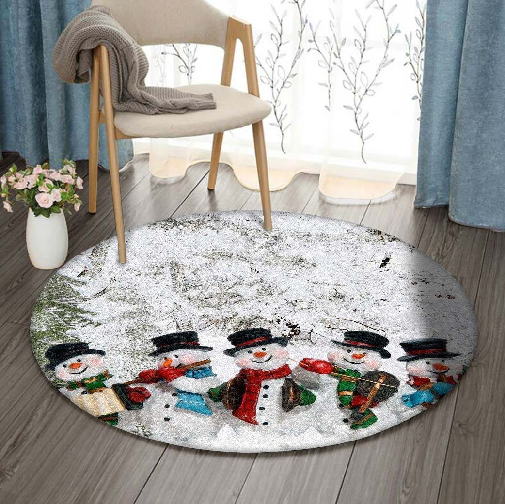 Snowman In The Winter Round Carpet